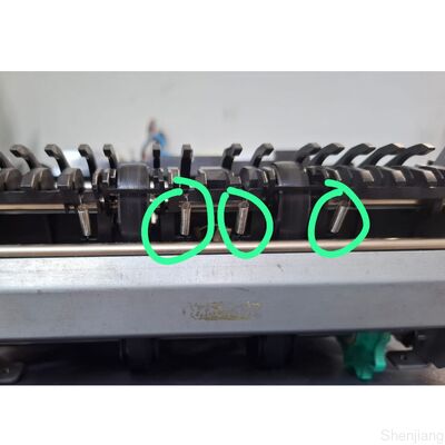 Peças de ATM Diebold Remanufaturadas Novas 49-233111-000A 49233111000A Diebold 378 UTFL Mola Superior de Transporte Frontal