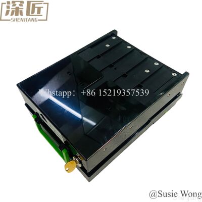 00103334001W ATM parte Diebold Nixdorf Opteva que trava a gaveta do desvio com chave 00-103334-001W